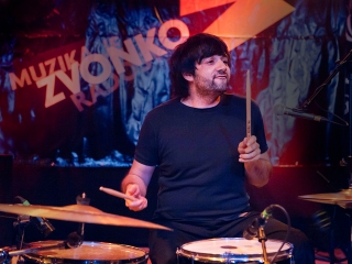 Straight Mickey And The Boyz u Vintage Industrial Baru (Foto: Tomislav Sporiš)