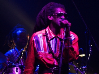 Cheikh Lô u Aquariusu (Foto: Walter Thompson)