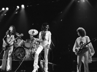 Queen - A Night At The Bohemia