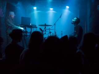 Darla Smoking (Foto: Ales Rosa)