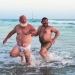 Tenacious D uživaju na plaži u spotu za obradu ‘Wicked Game’