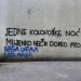 Prijeteća poruka na zidu zgrade u kojoj živi Miljenko Jergović